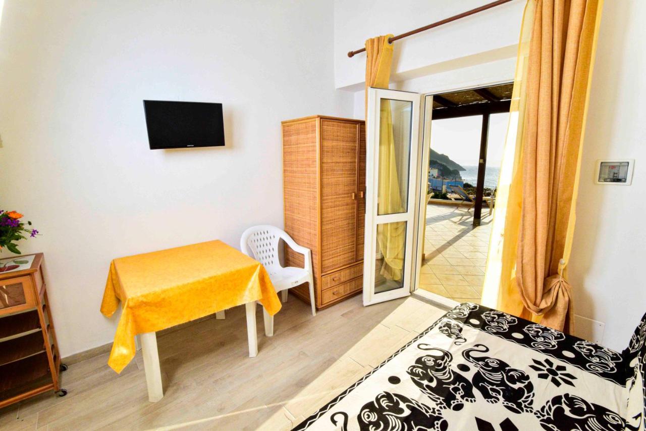 Solemareponza Monolocali La Piana Lejlighed Eksteriør billede